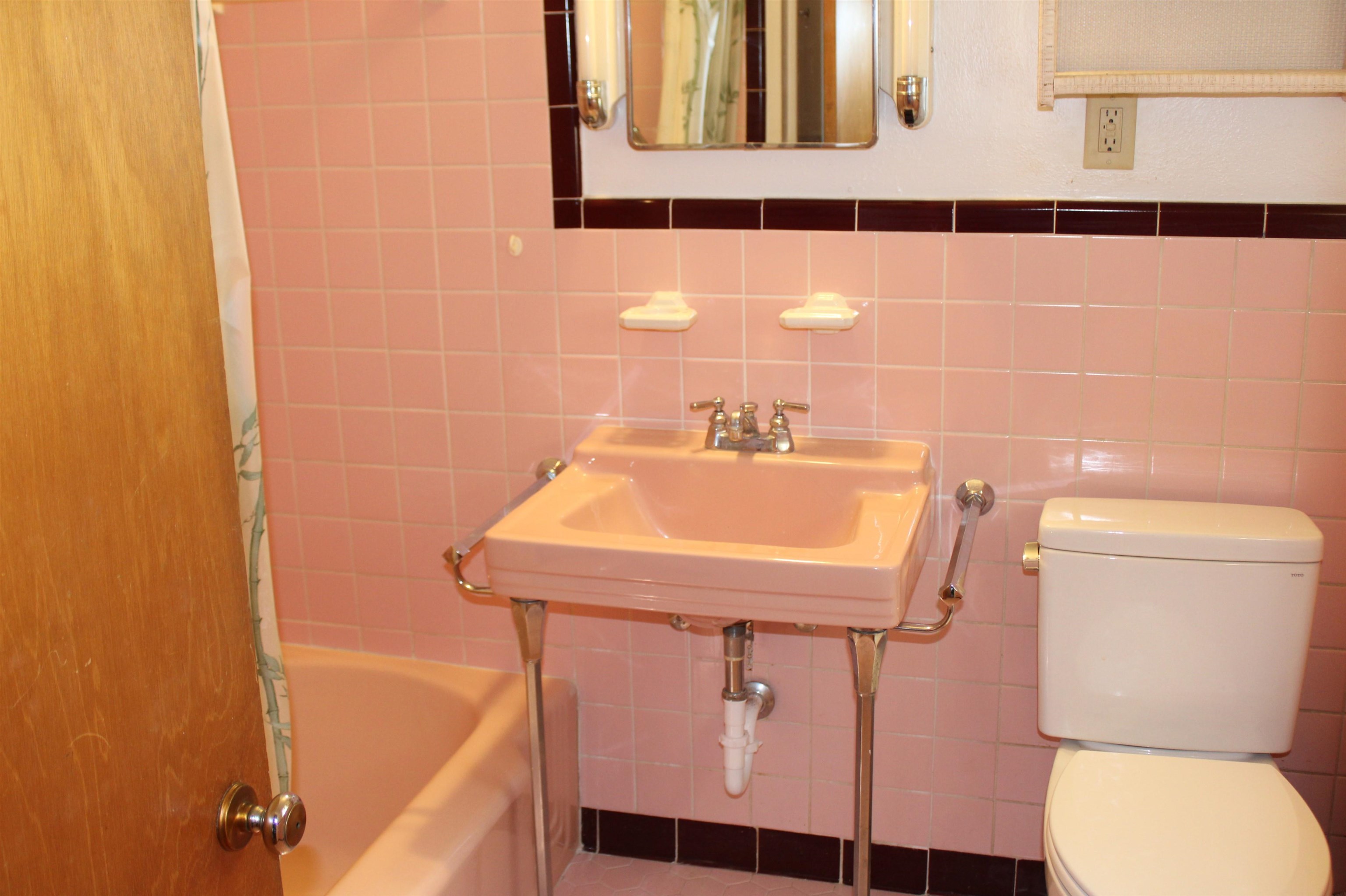 4174 HEDGE HILLS AVE