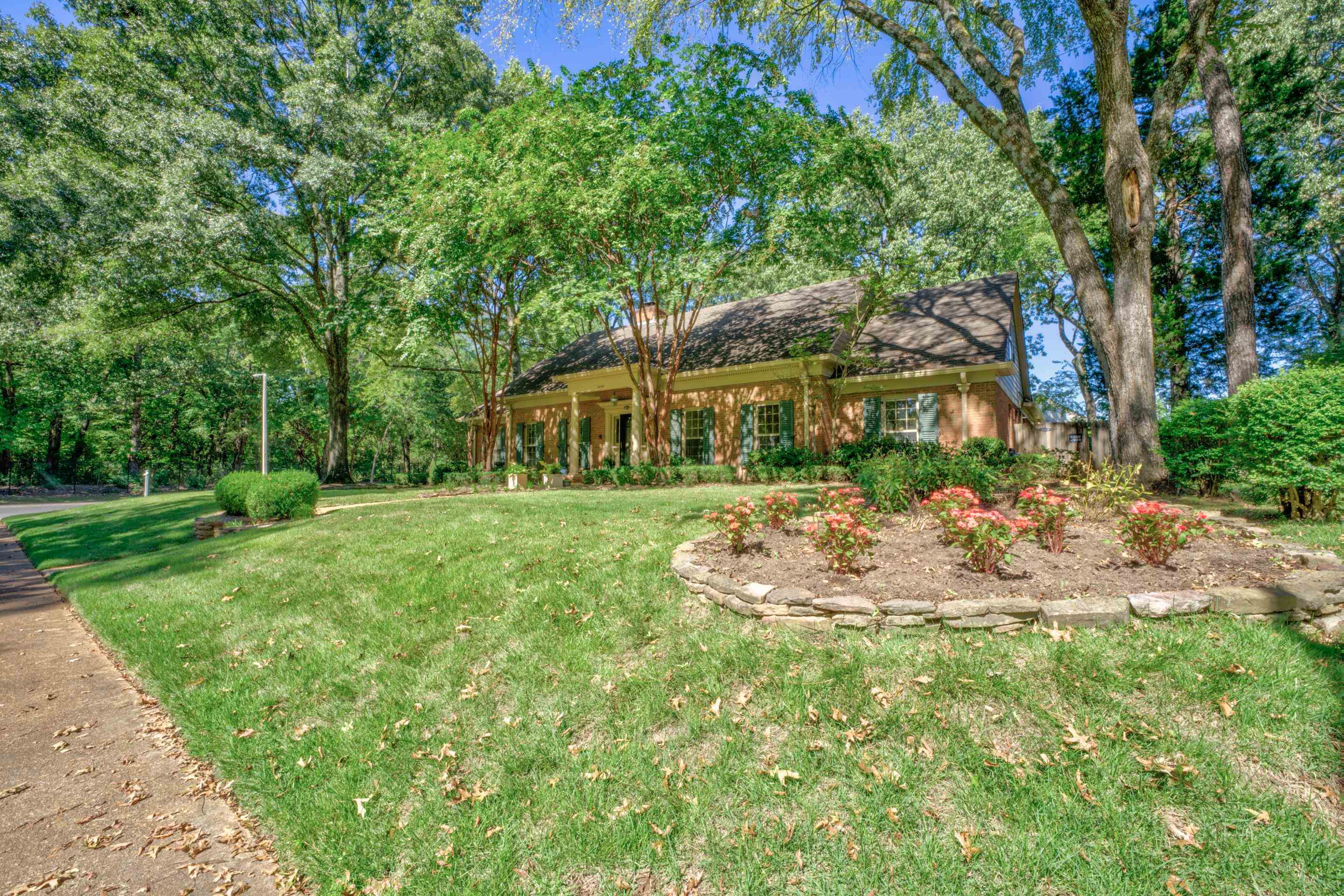 6346 BROOKS MANOR CV