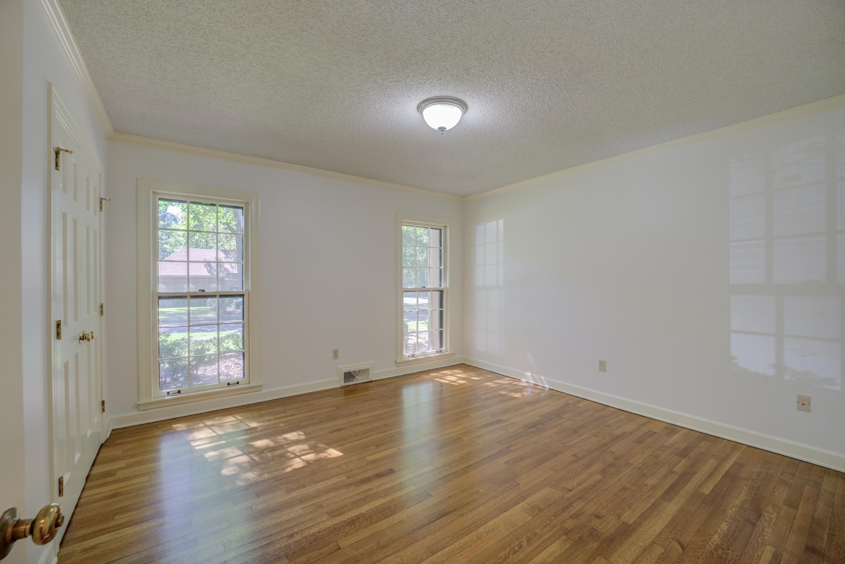 6346 BROOKS MANOR CV