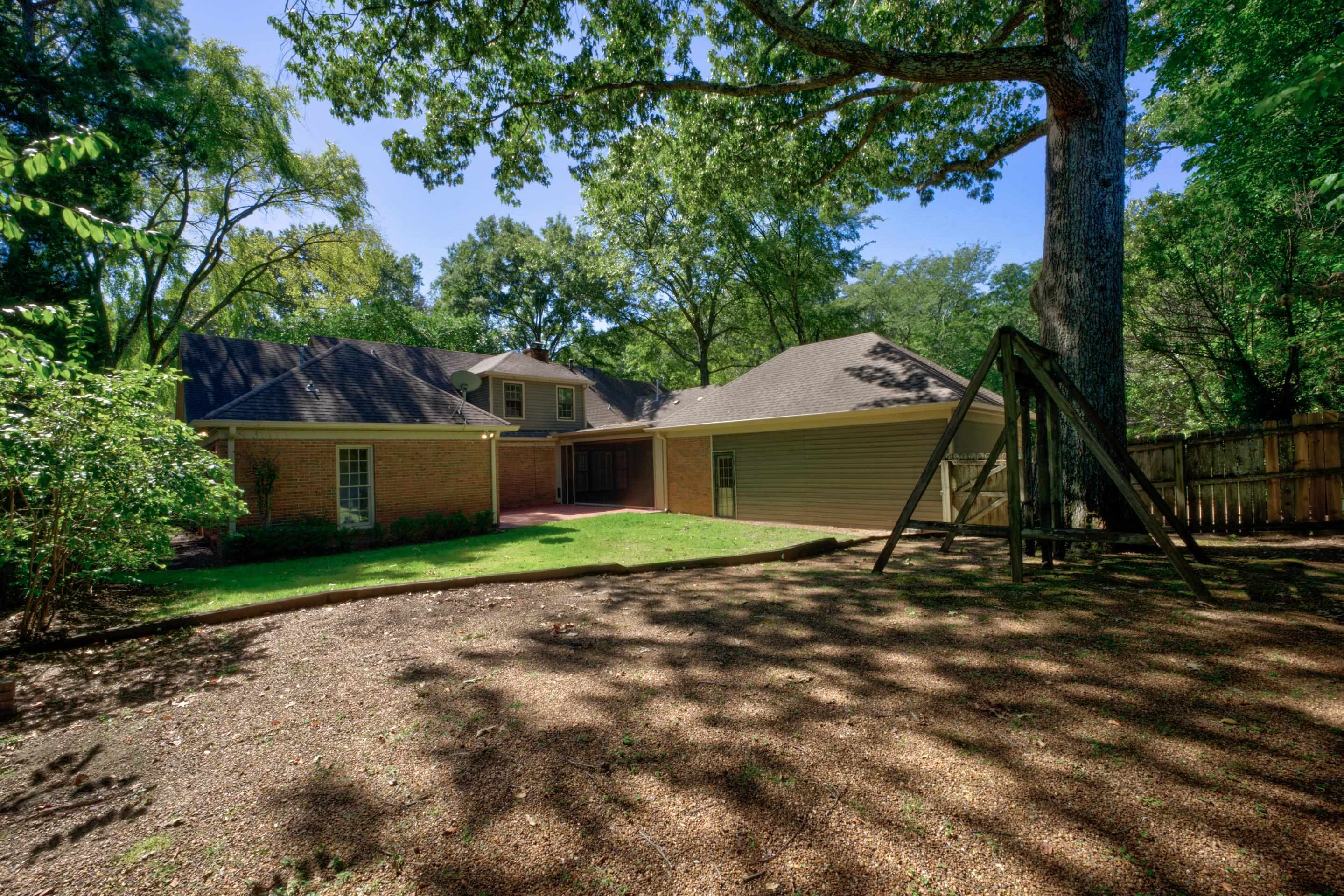 6346 BROOKS MANOR CV