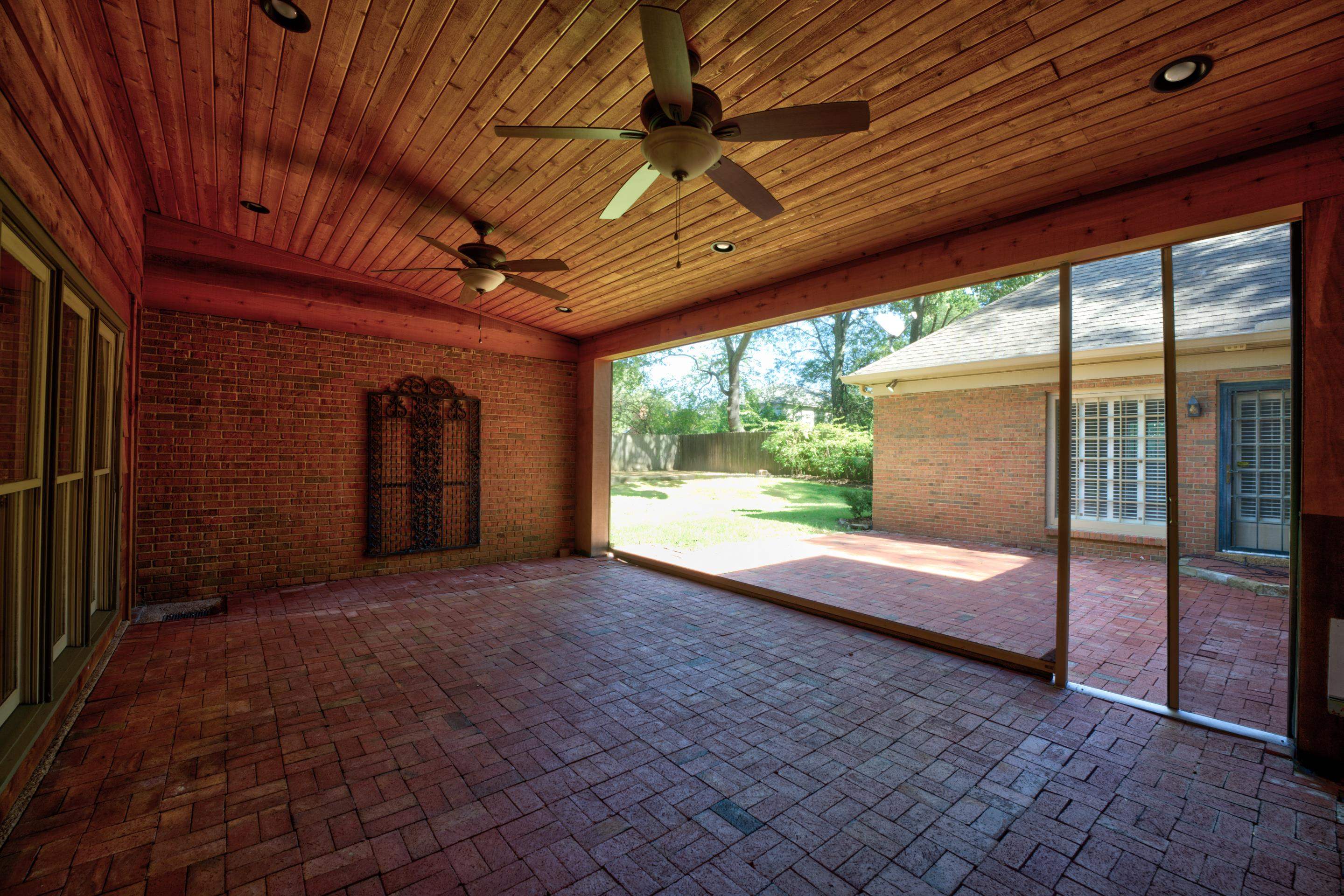 6346 BROOKS MANOR CV
