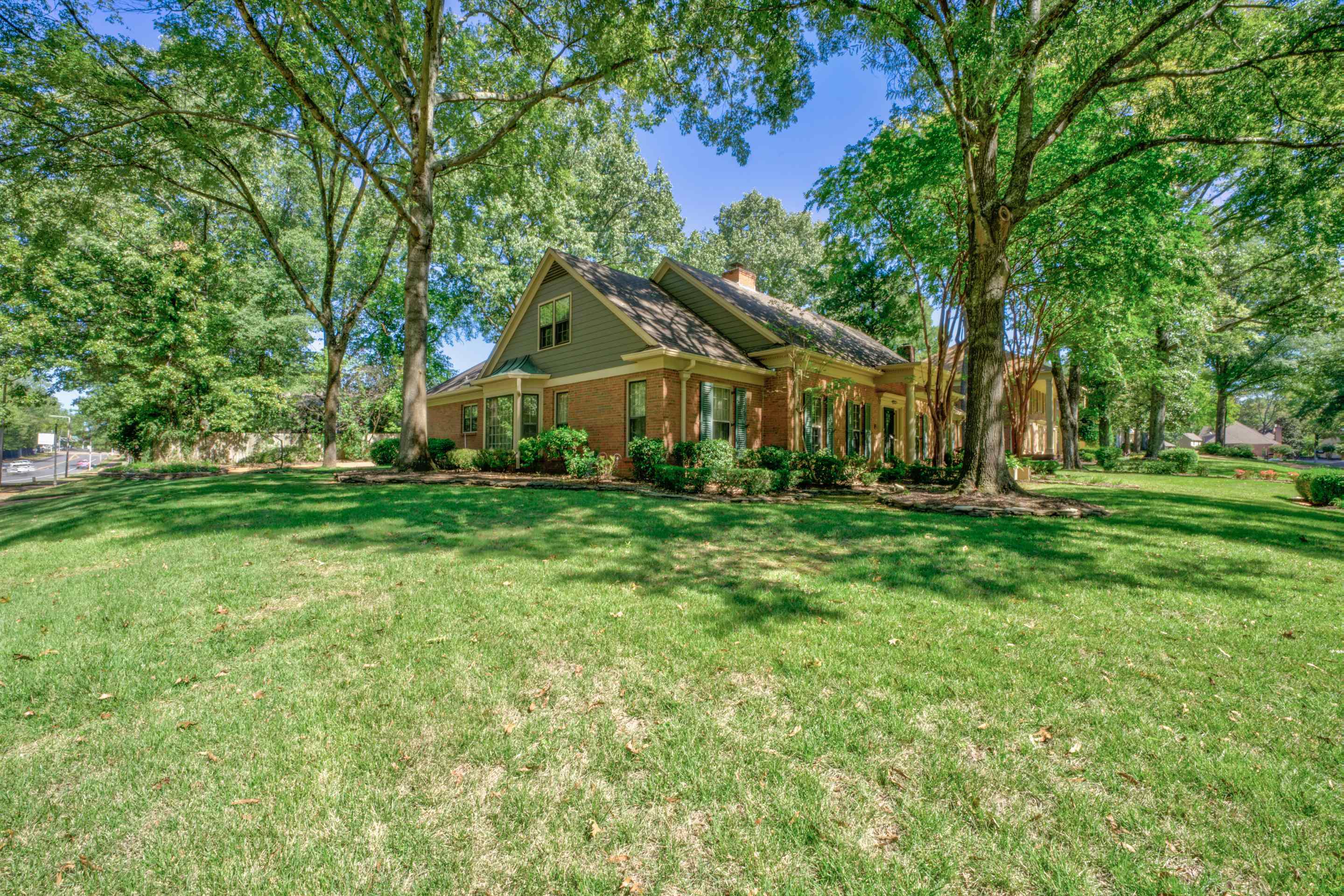 6346 BROOKS MANOR CV