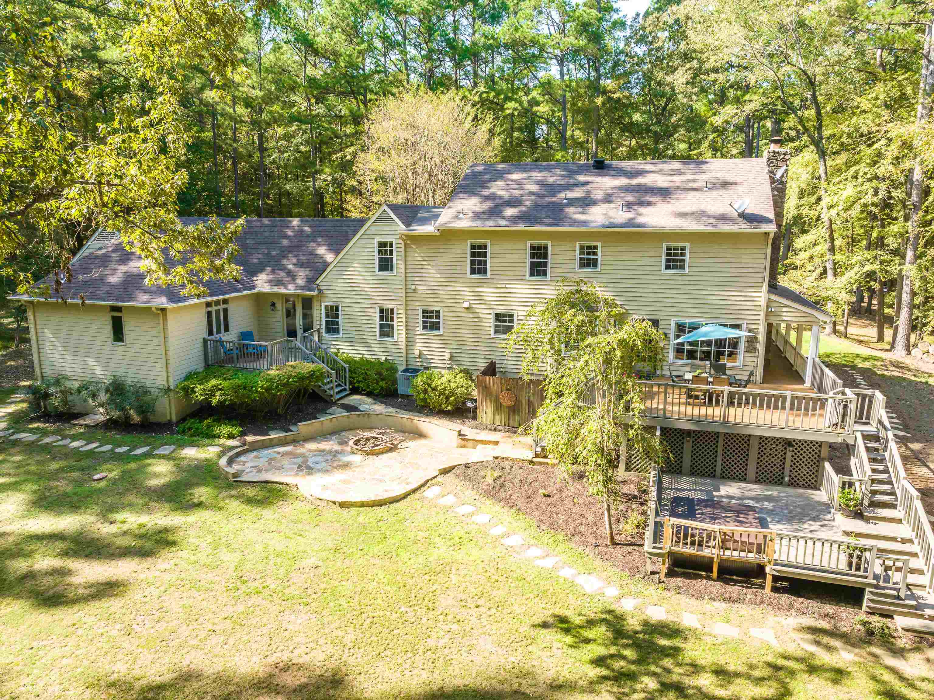 10935 MONTEREY RD