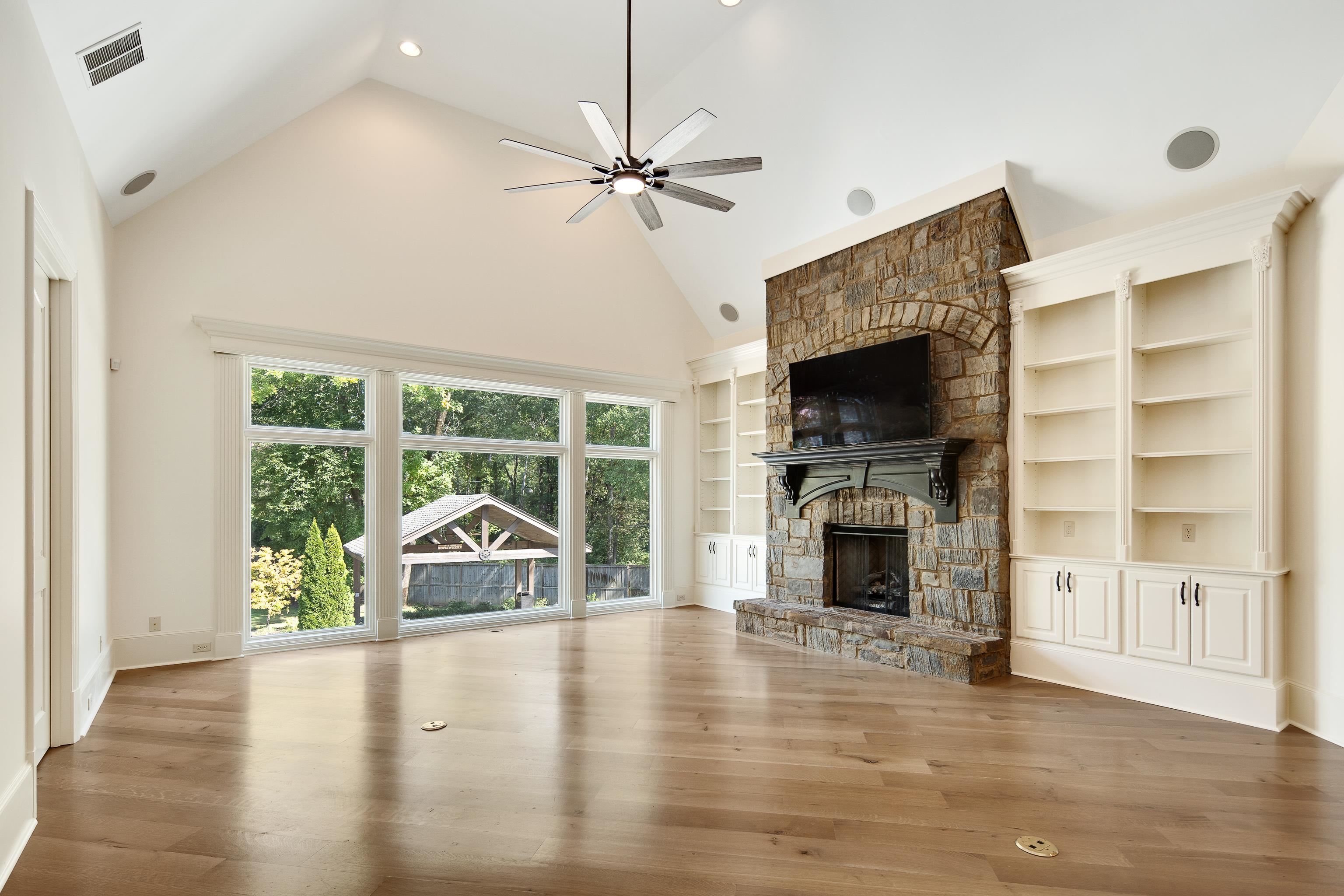1450 W MASSEY RD
