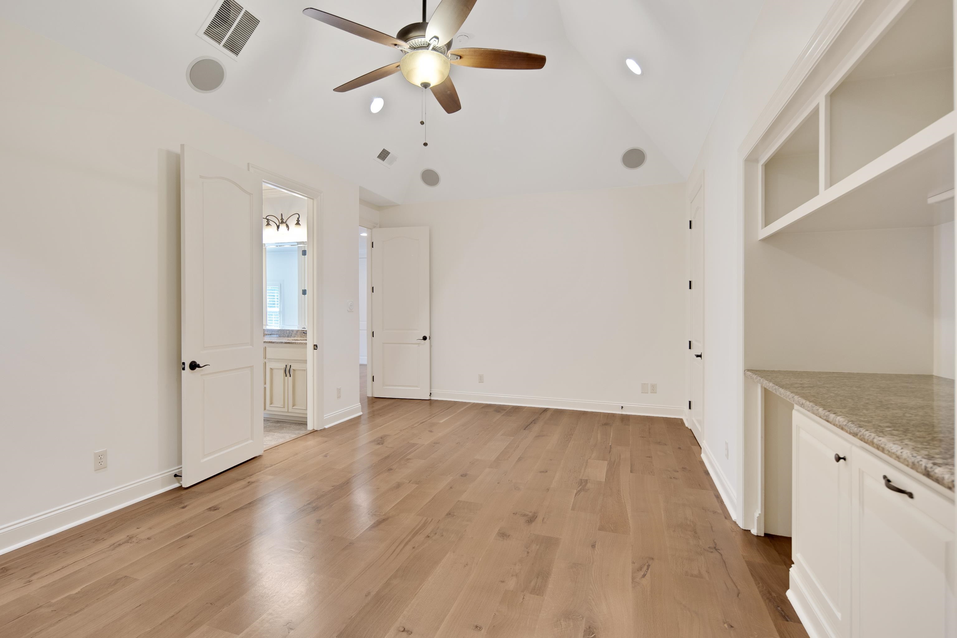 1450 W MASSEY RD