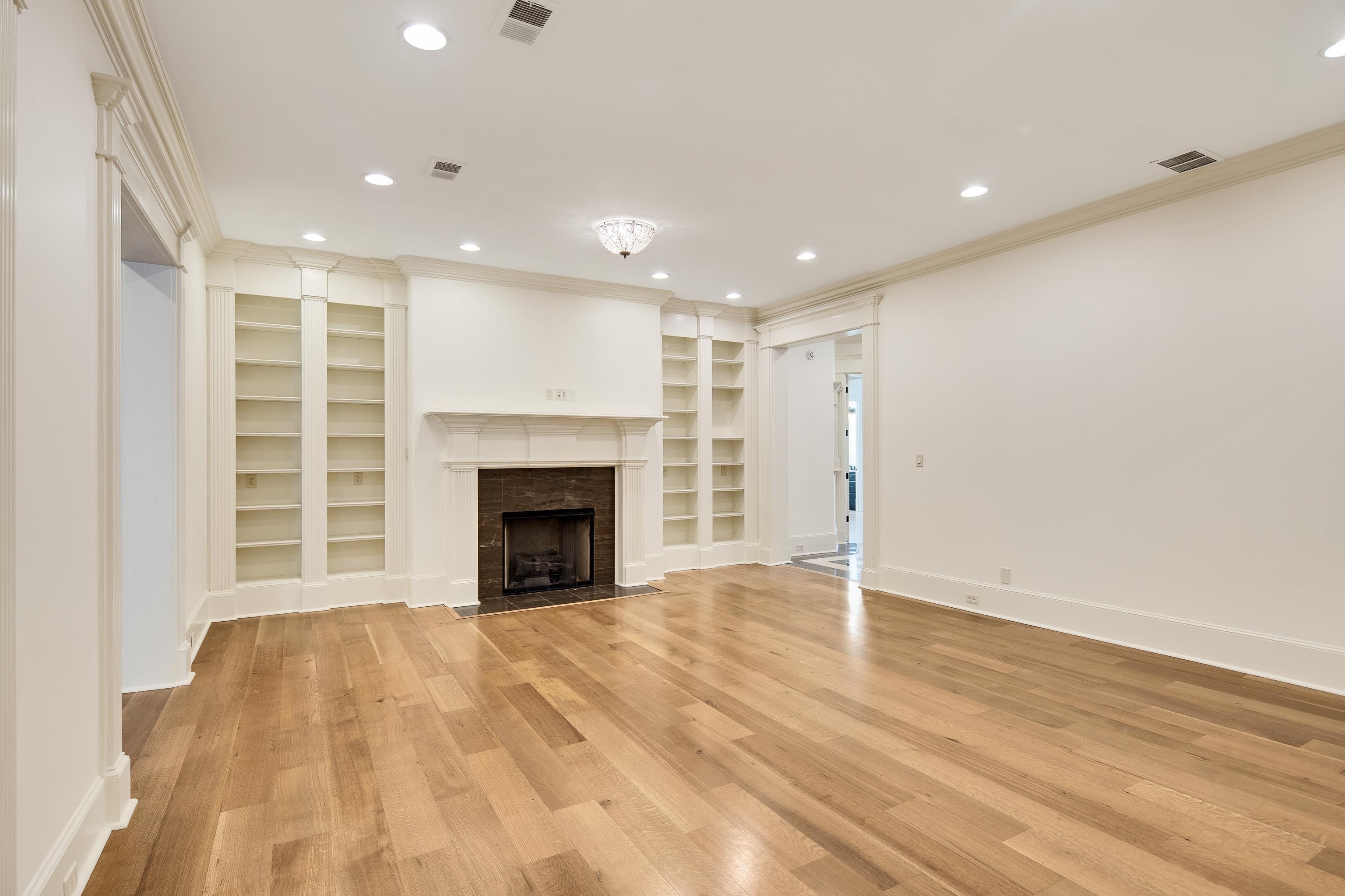 1450 W MASSEY RD
