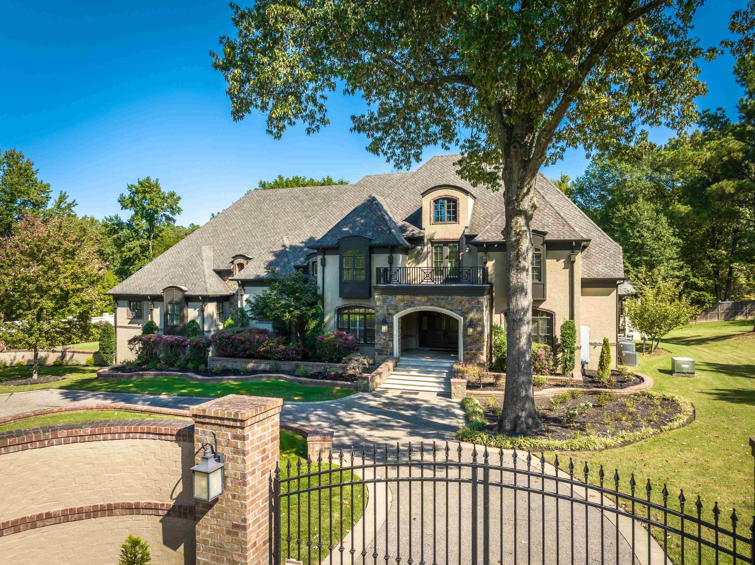 1450 W MASSEY RD