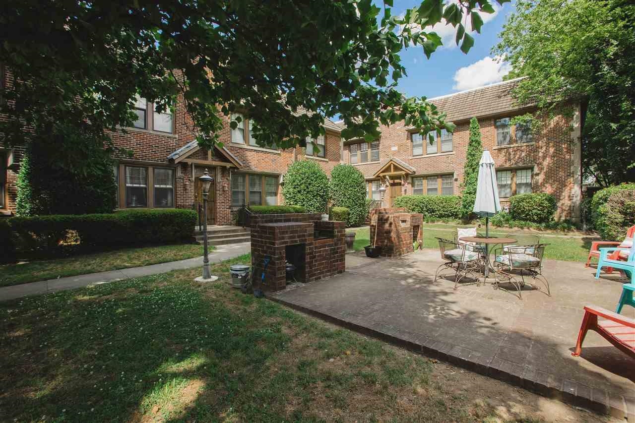208 S MCLEAN BLVD Unit: 8