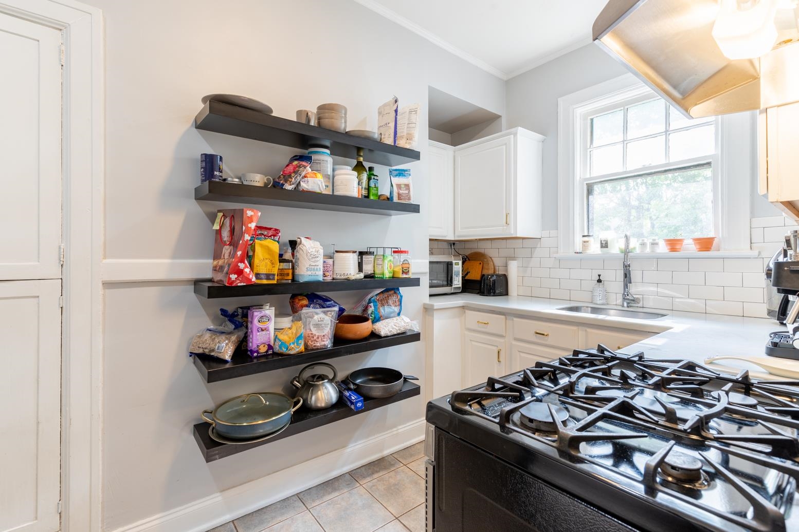 208 S MCLEAN BLVD Unit: 8