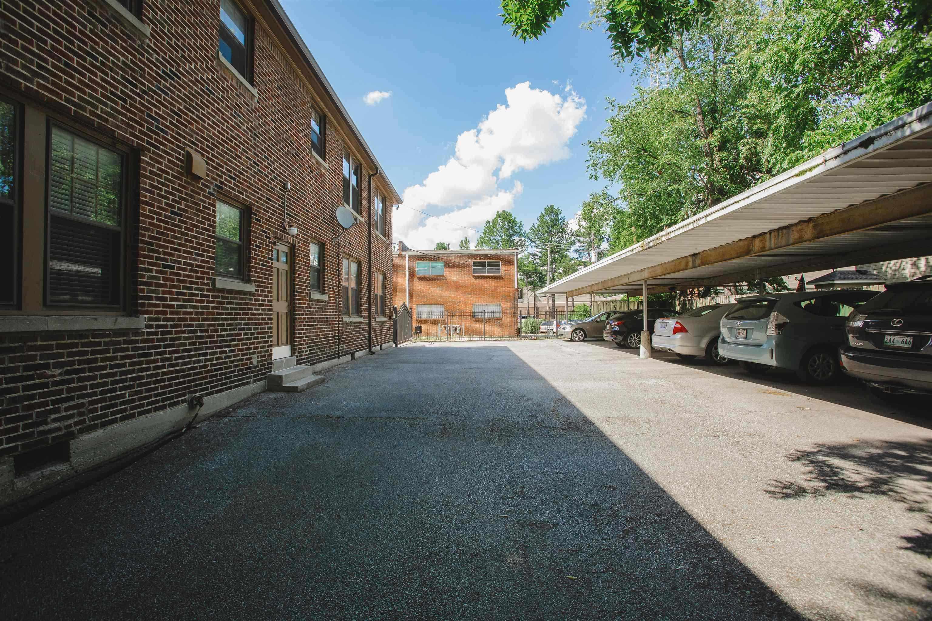 208 S MCLEAN BLVD Unit: 8