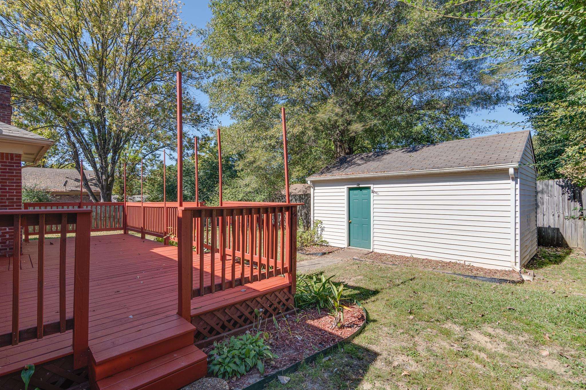 5672 LONGACRE DR