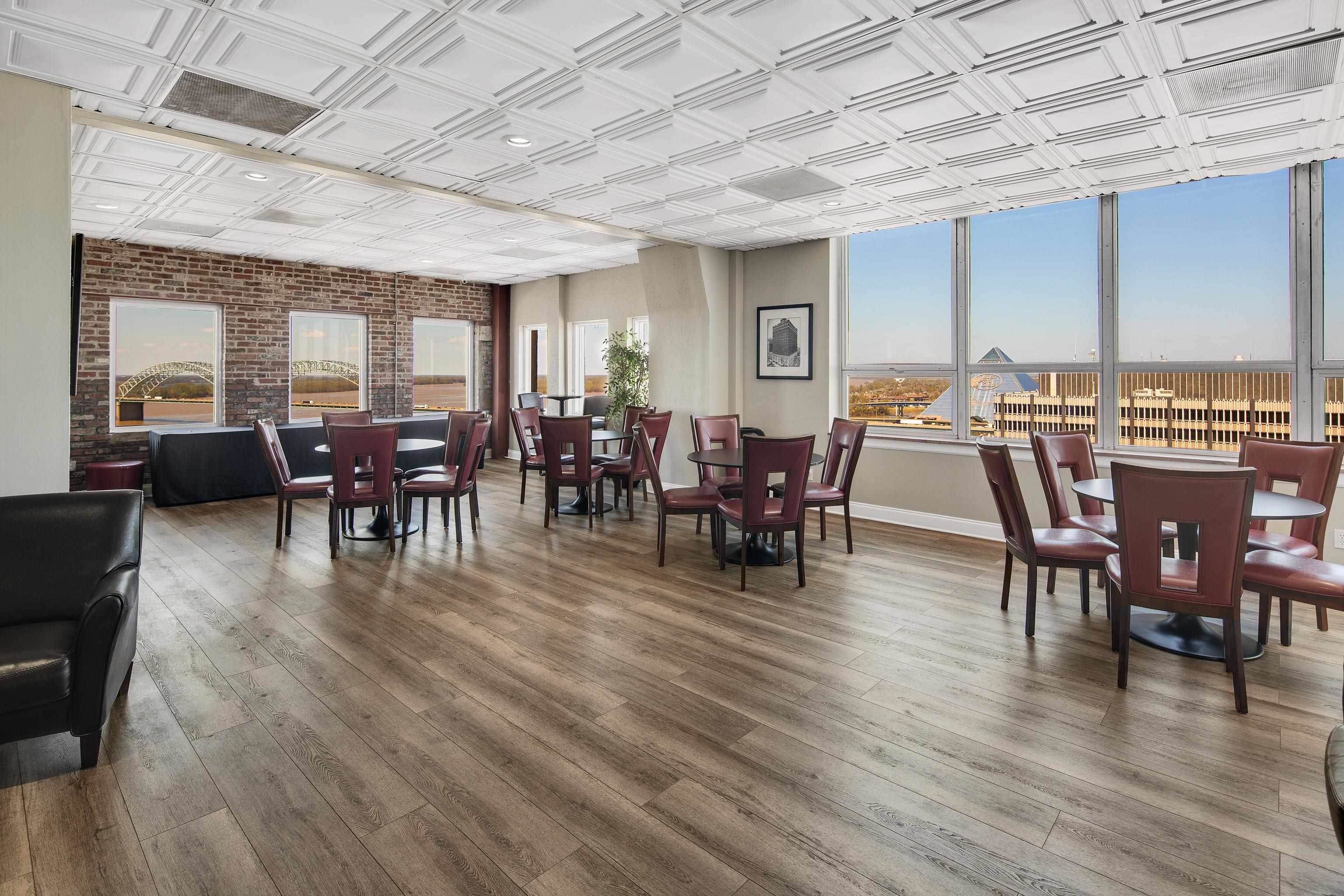 109 N MAIN ST Unit: 410