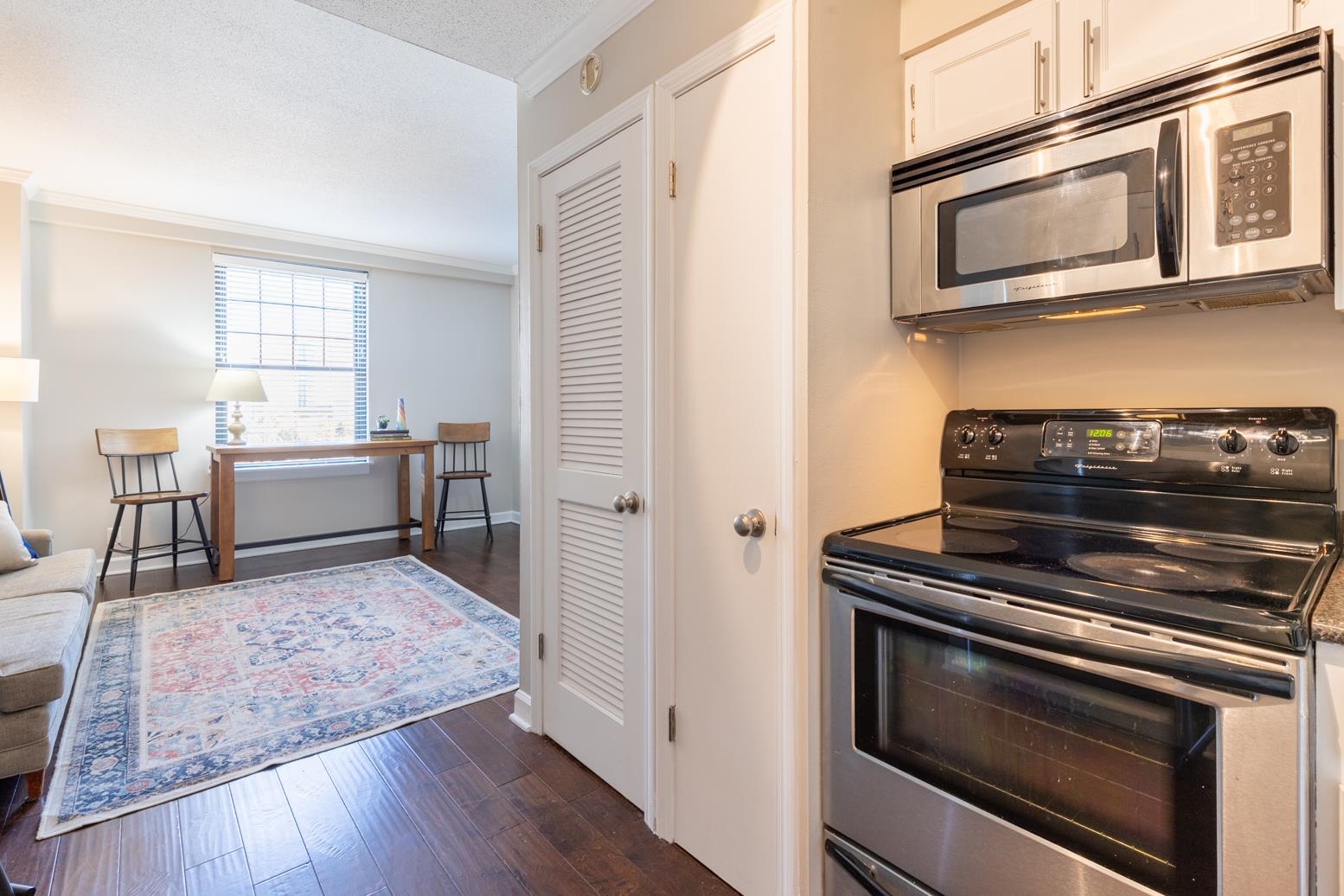 109 N MAIN ST Unit: 410