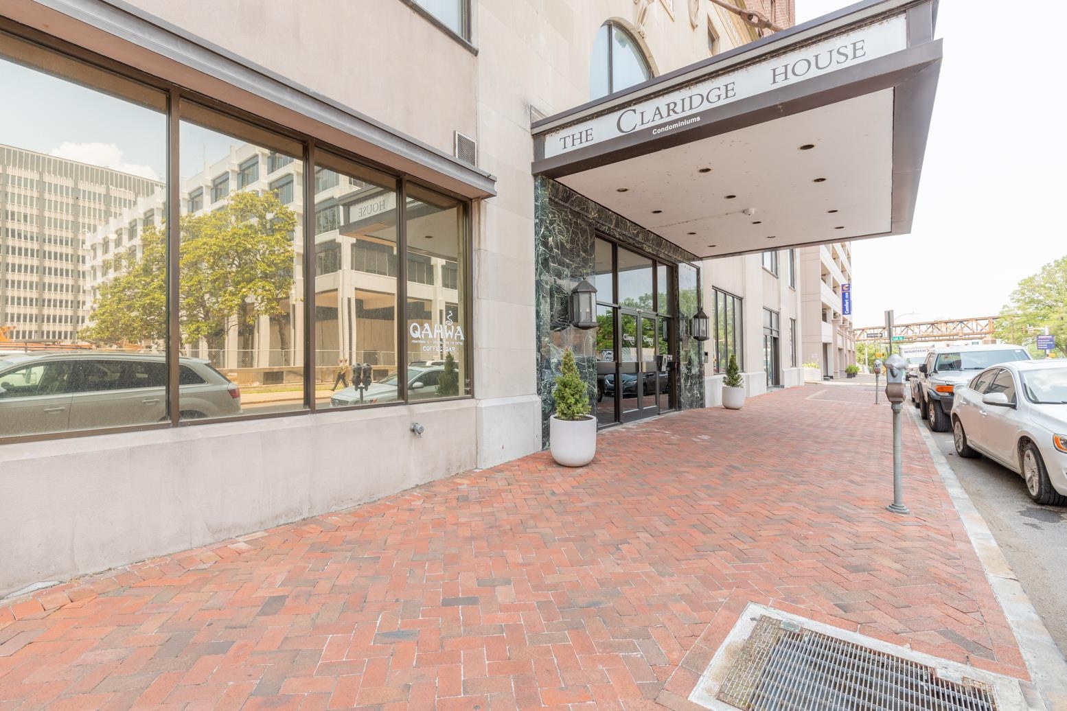 109 N MAIN ST Unit: 410
