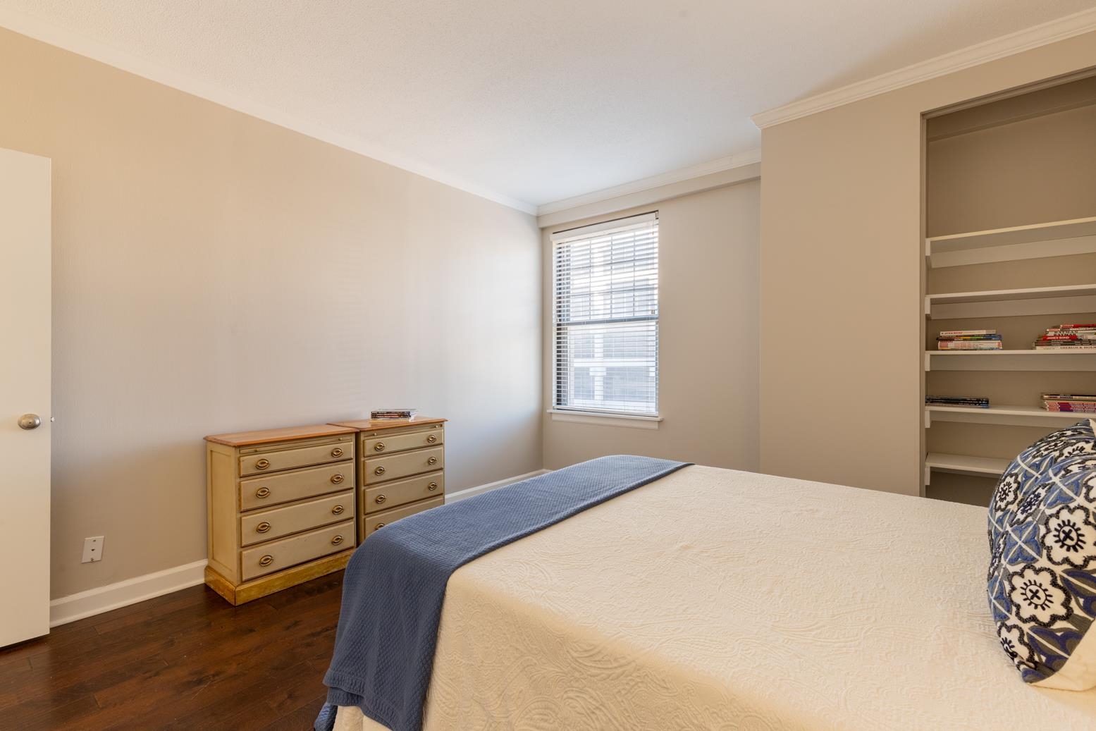 109 N MAIN ST Unit: 410