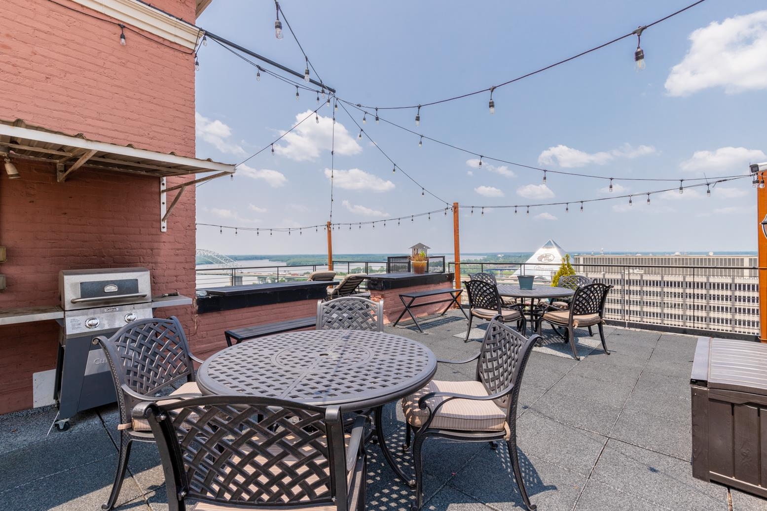 109 N MAIN ST Unit: 410