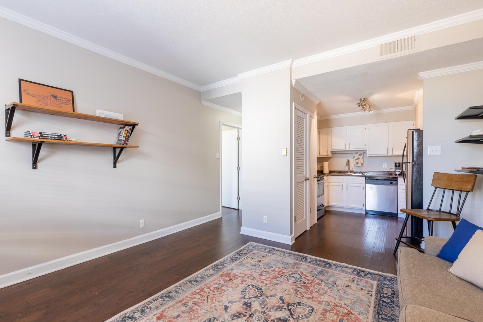 109 N MAIN ST Unit: 410