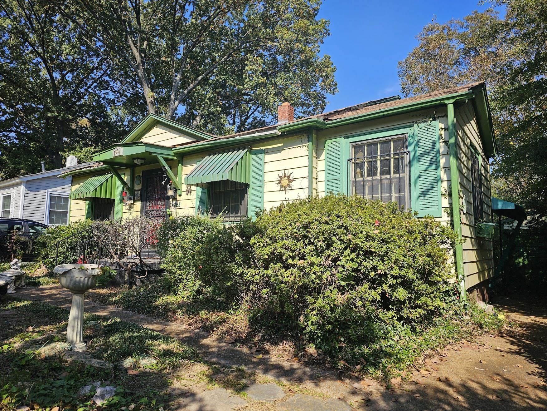 2630 DUNN AVE