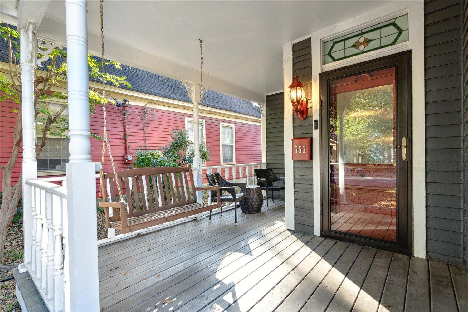 553 SUMMITT ST