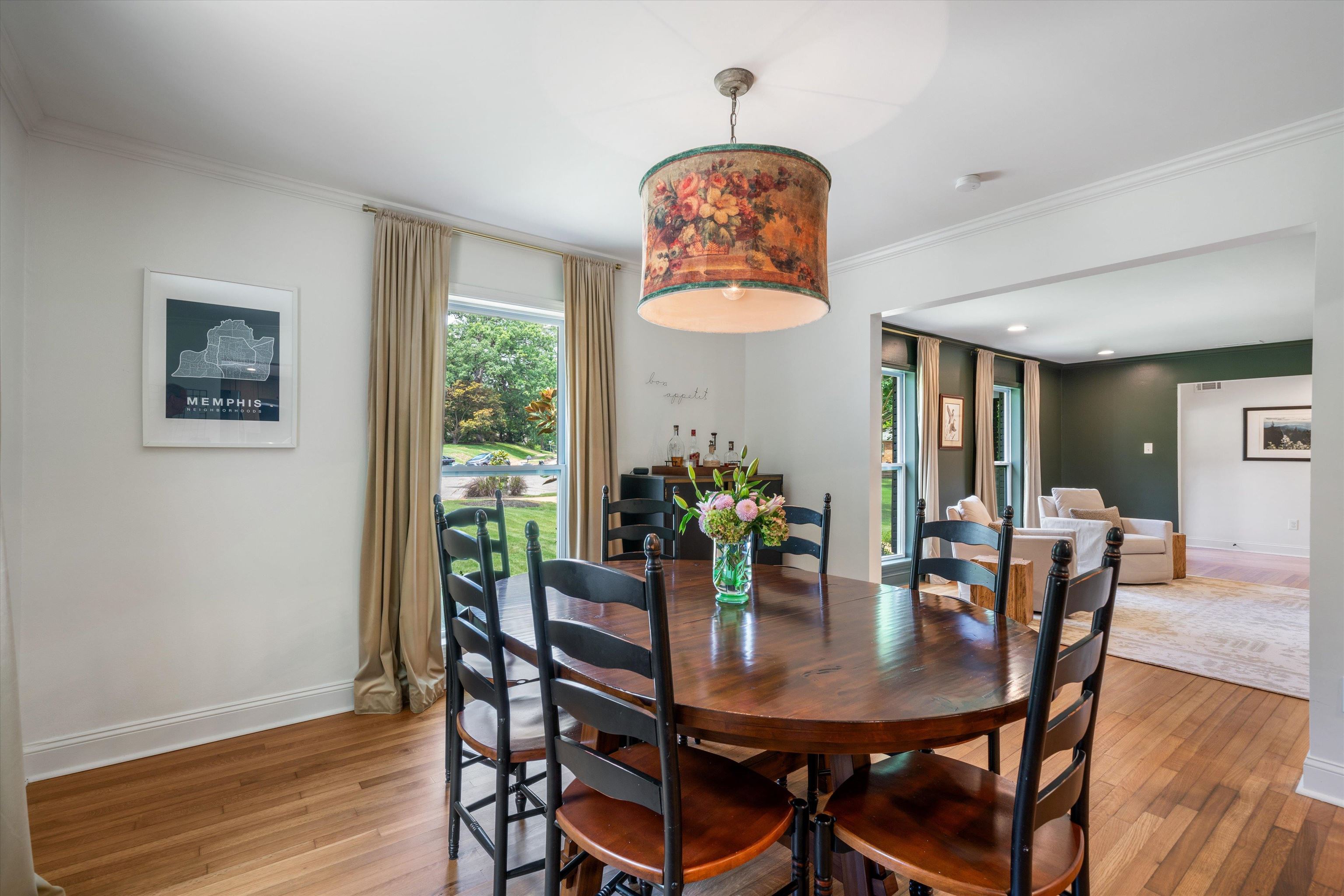 1426 E ROLLING OAKS DR