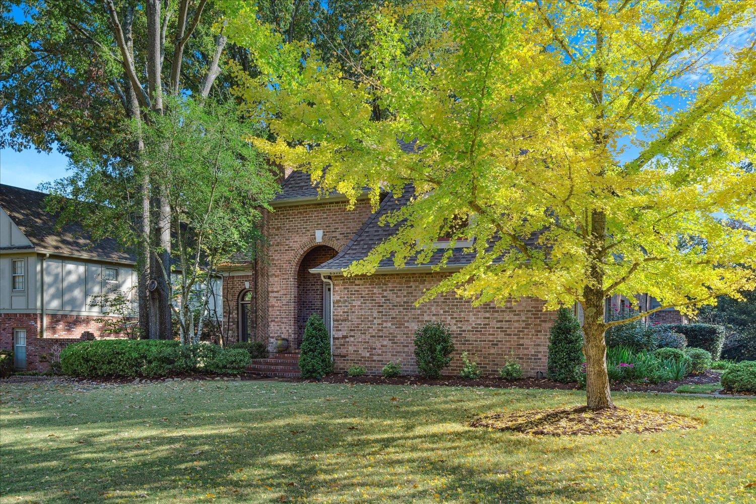 8377 WILLOW OAK RD