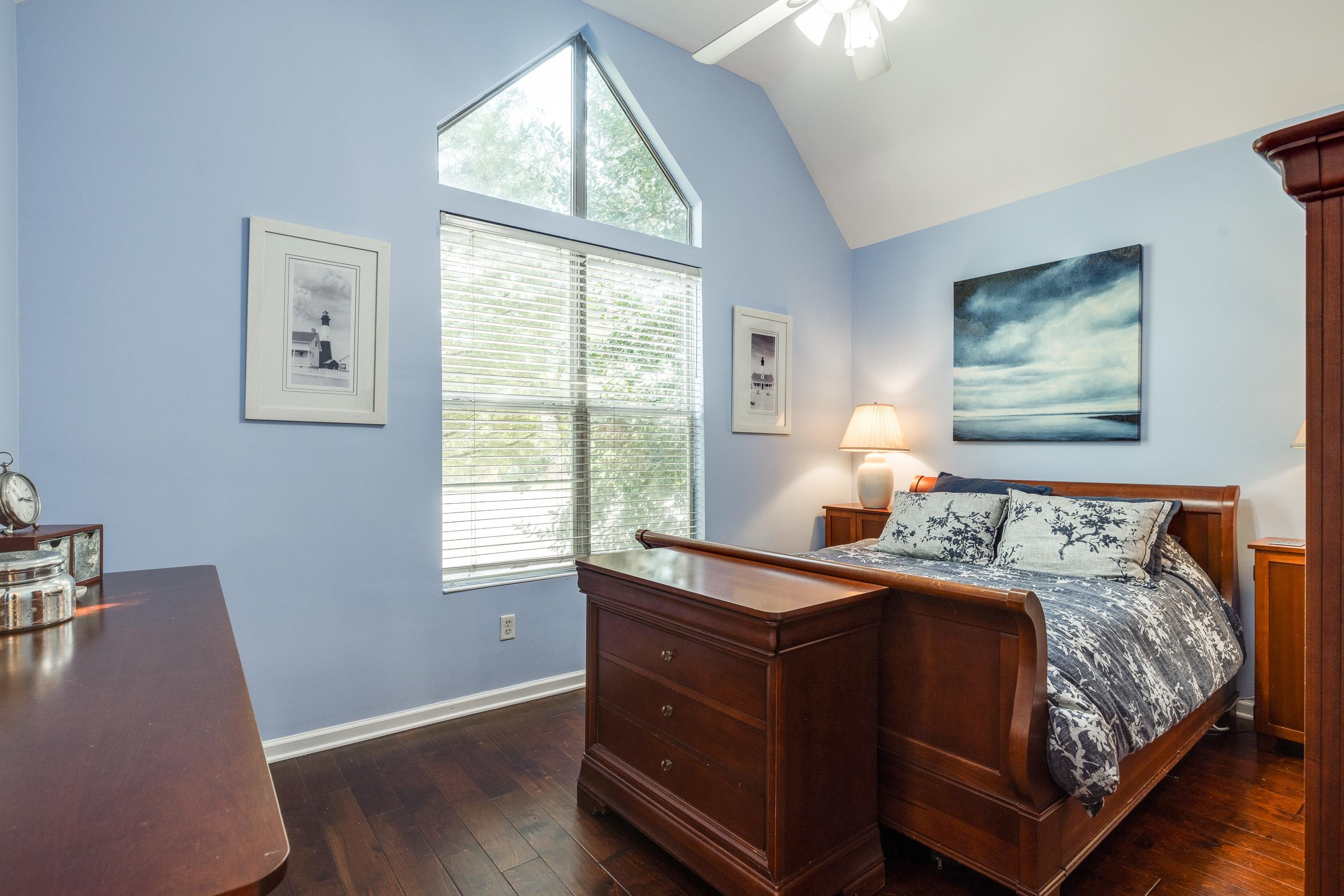 1359 ISLAND RIDGE DR