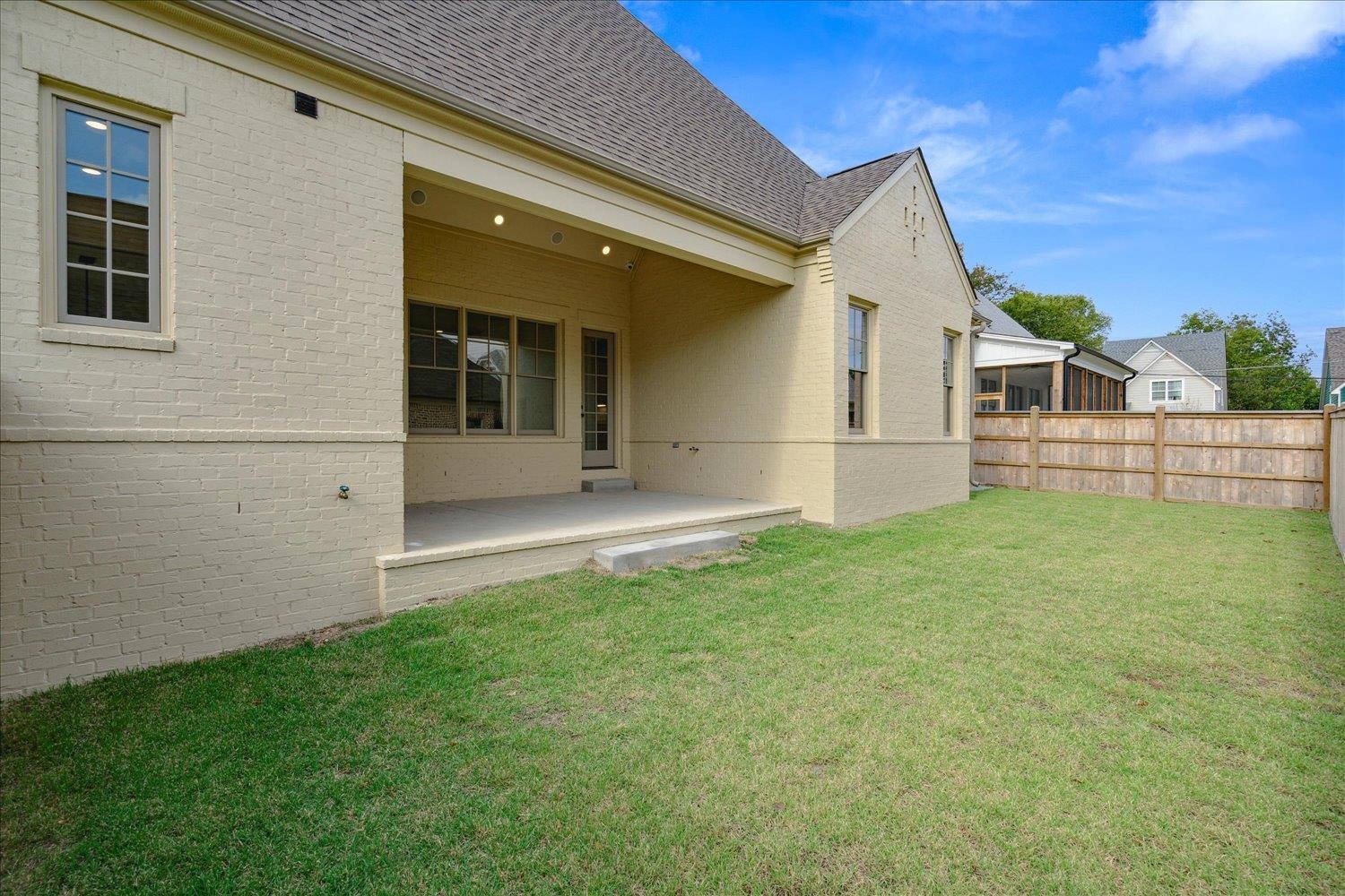 5012 HENRY HEIGHTS DR