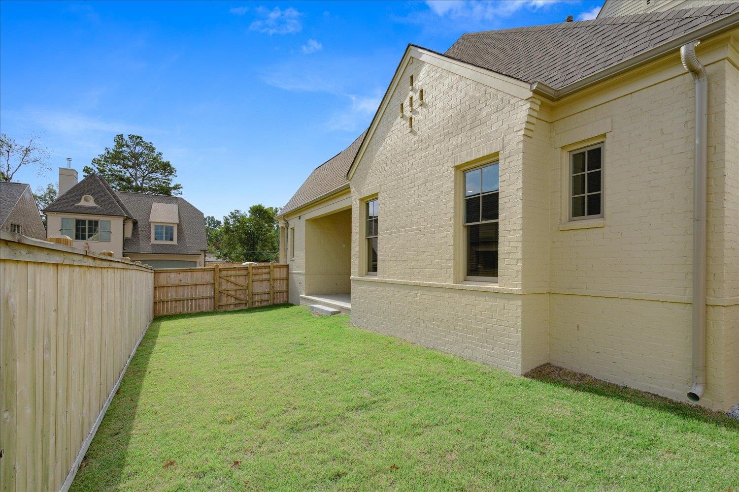 5012 HENRY HEIGHTS DR