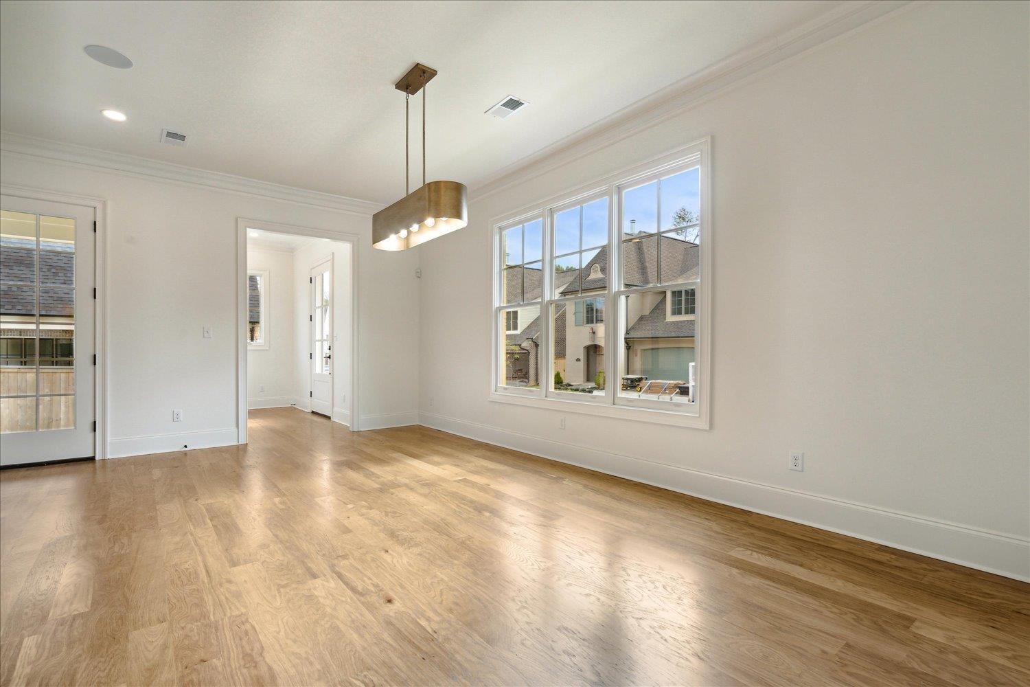 5012 HENRY HEIGHTS DR