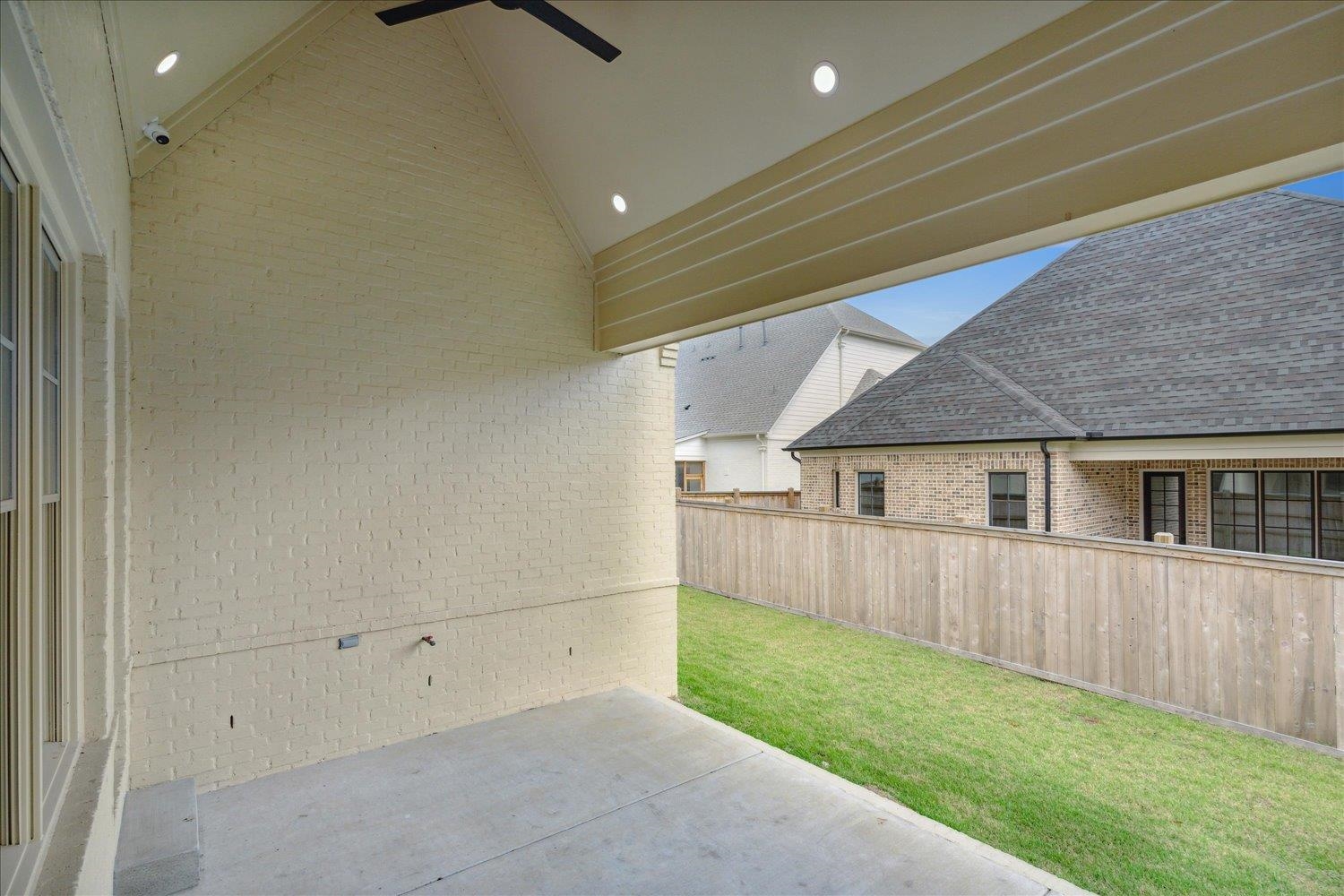 5012 HENRY HEIGHTS DR