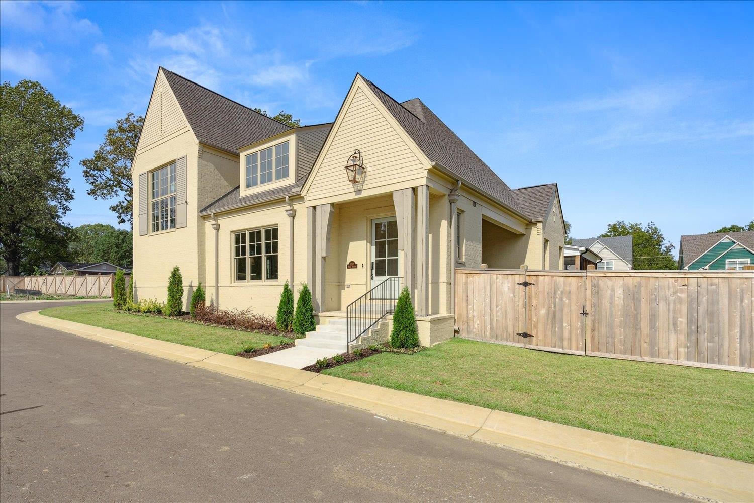 5012 HENRY HEIGHTS DR