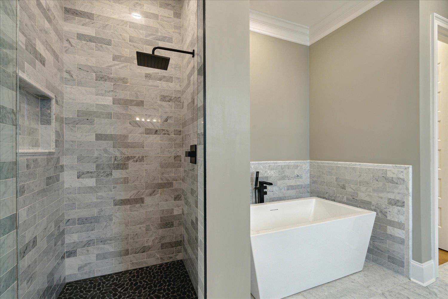 5012 HENRY HEIGHTS DR