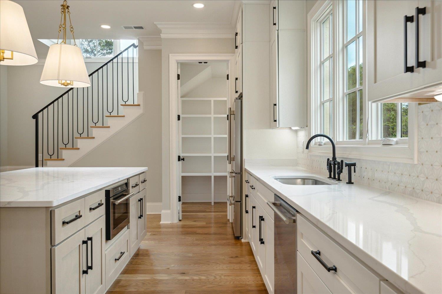 5012 HENRY HEIGHTS DR