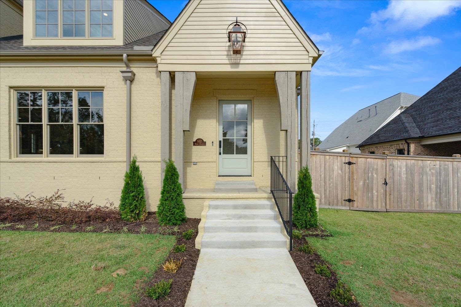 5012 HENRY HEIGHTS DR