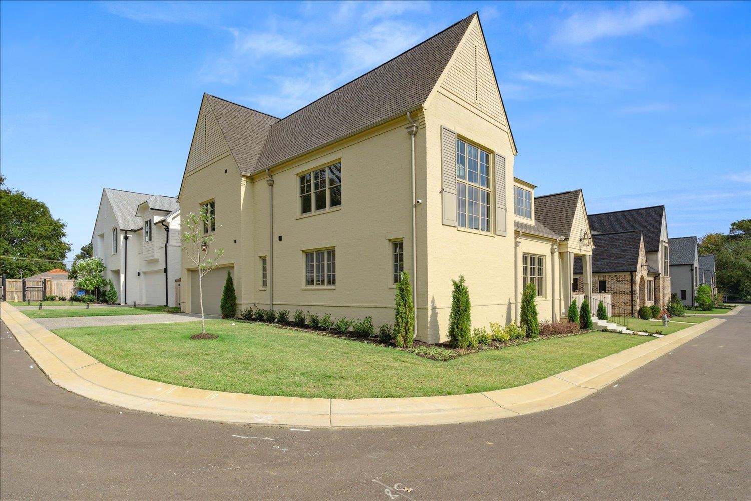 5012 HENRY HEIGHTS DR