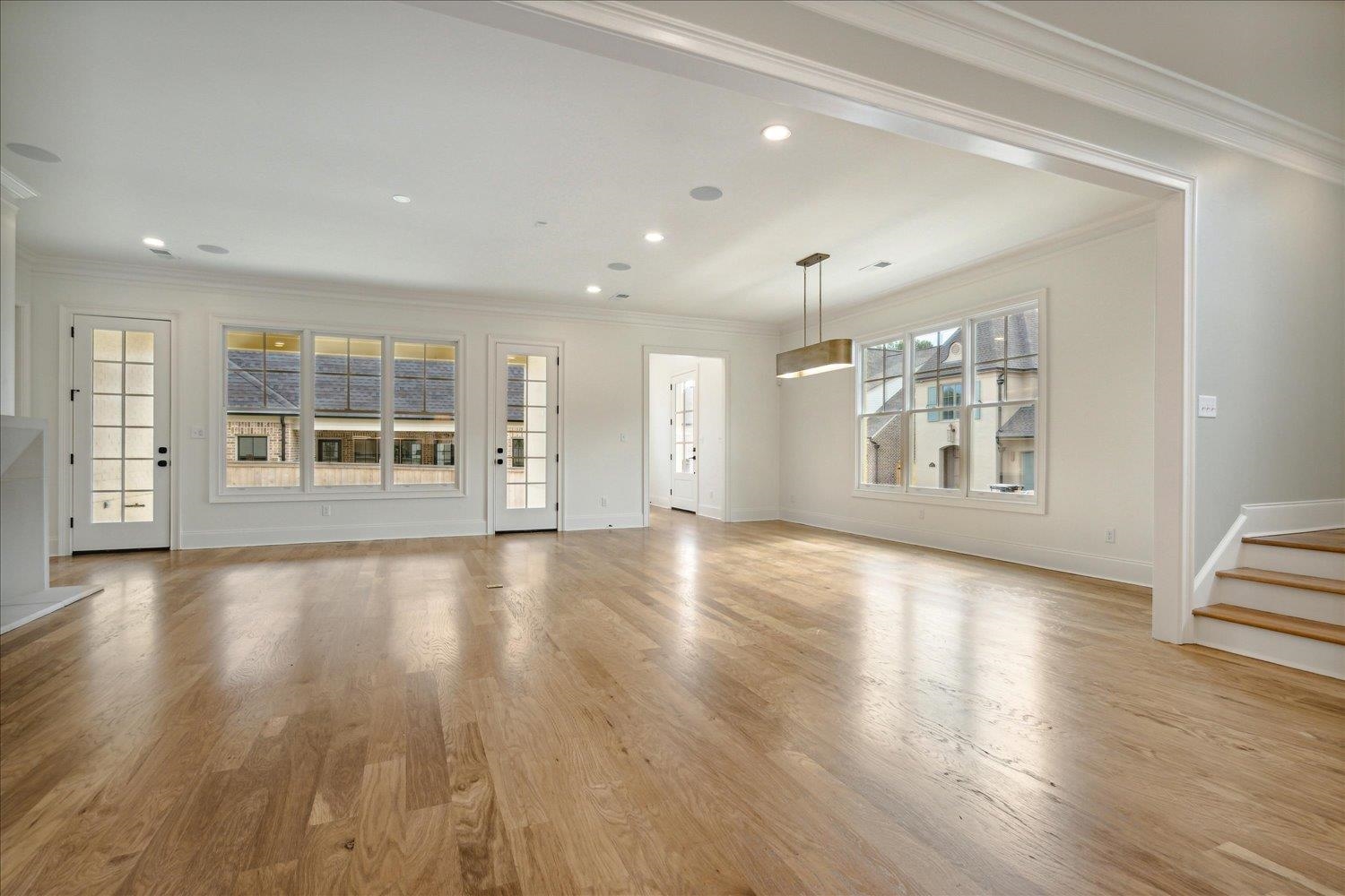 5012 HENRY HEIGHTS DR