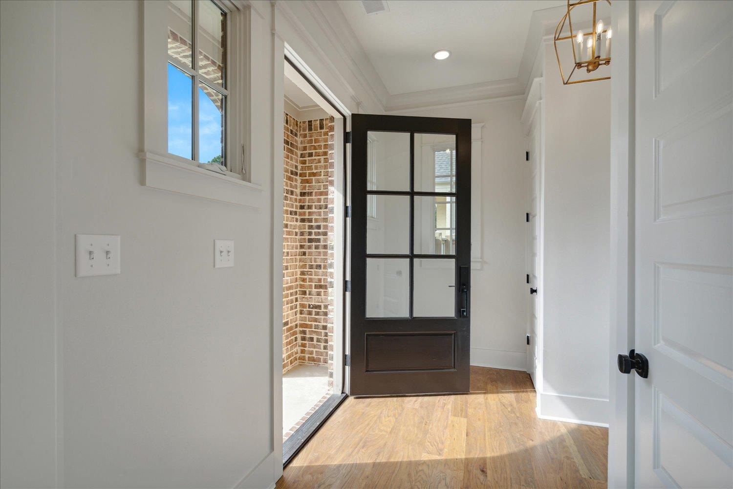 5020 HENRY HEIGHTS DR