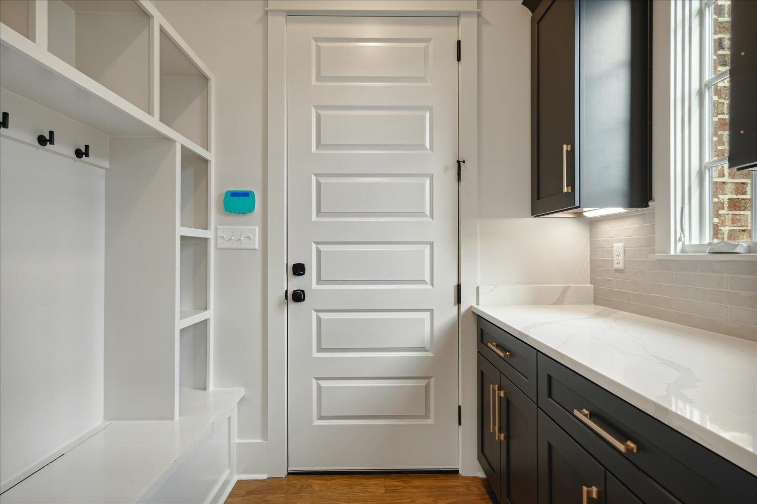 5020 HENRY HEIGHTS DR