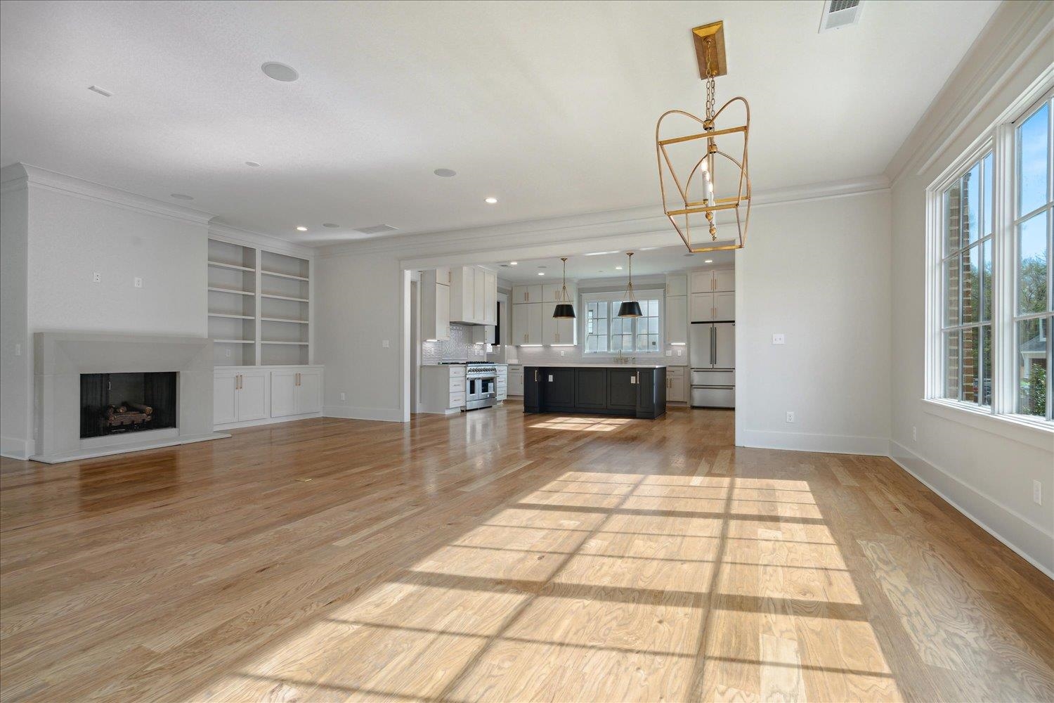 5020 HENRY HEIGHTS DR