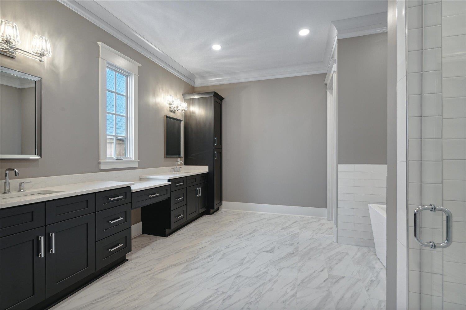 5020 HENRY HEIGHTS DR