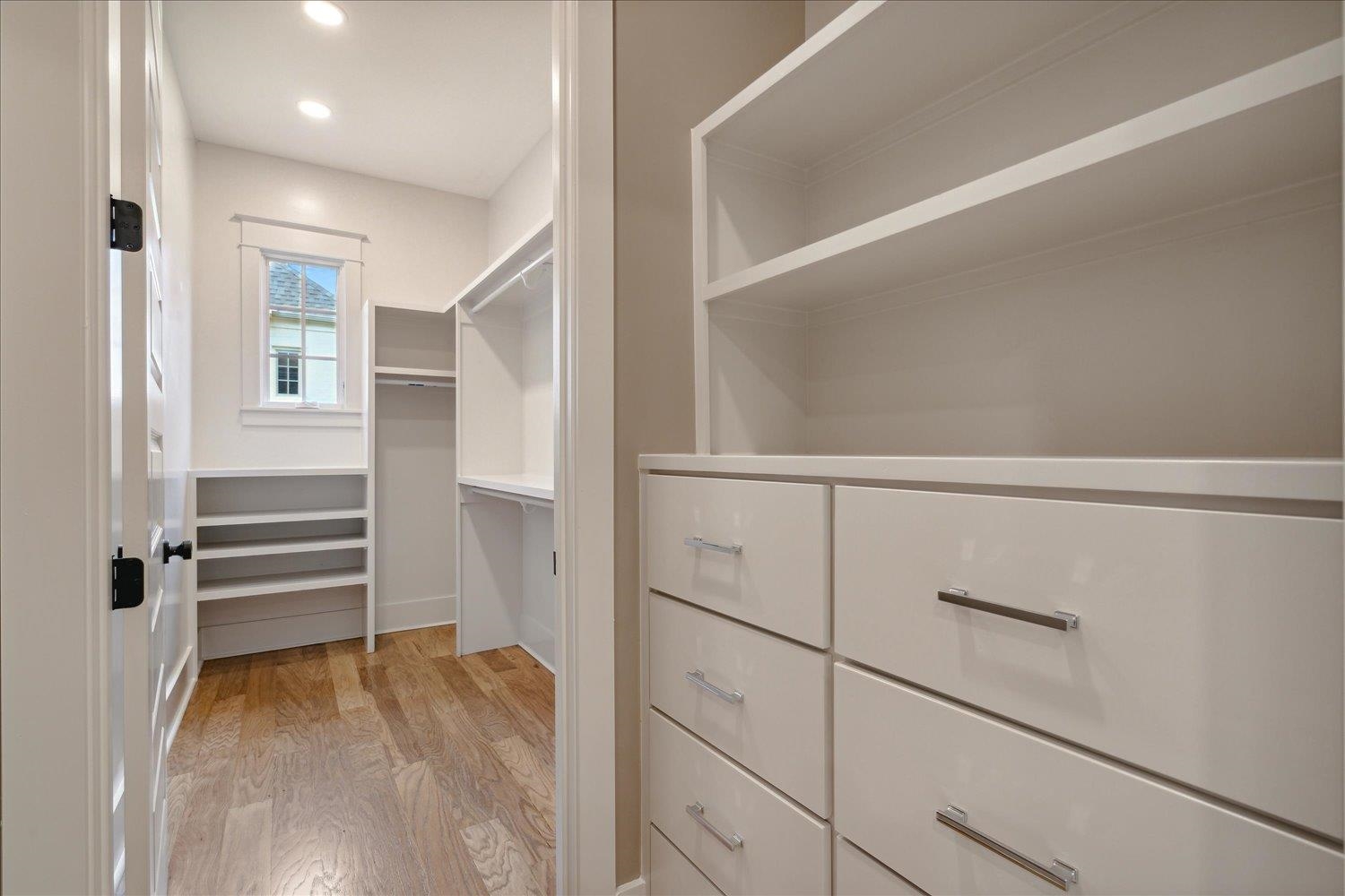 5020 HENRY HEIGHTS DR