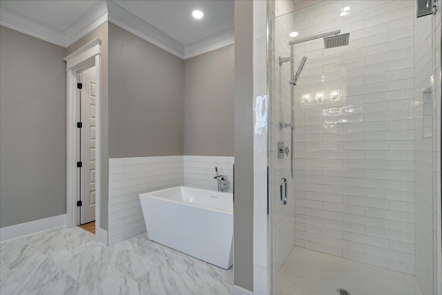 5020 HENRY HEIGHTS DR