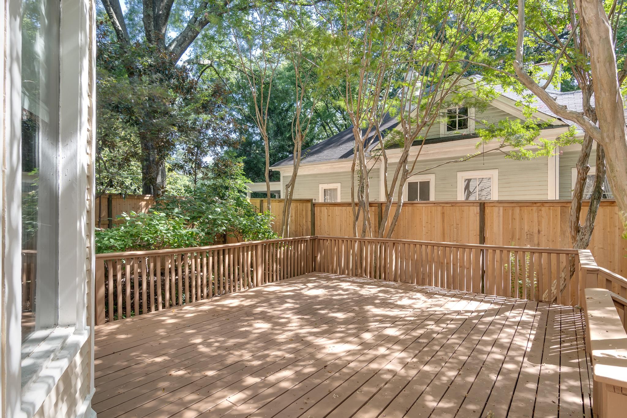 1779 GLENWOOD PL