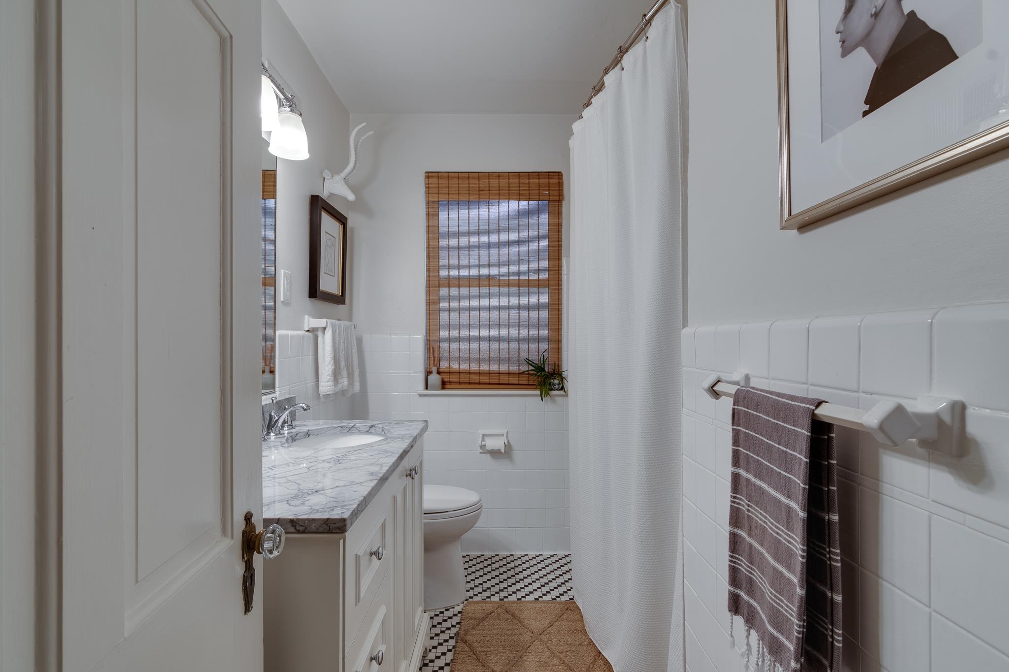 4060 S WALNUT GROVE CIR