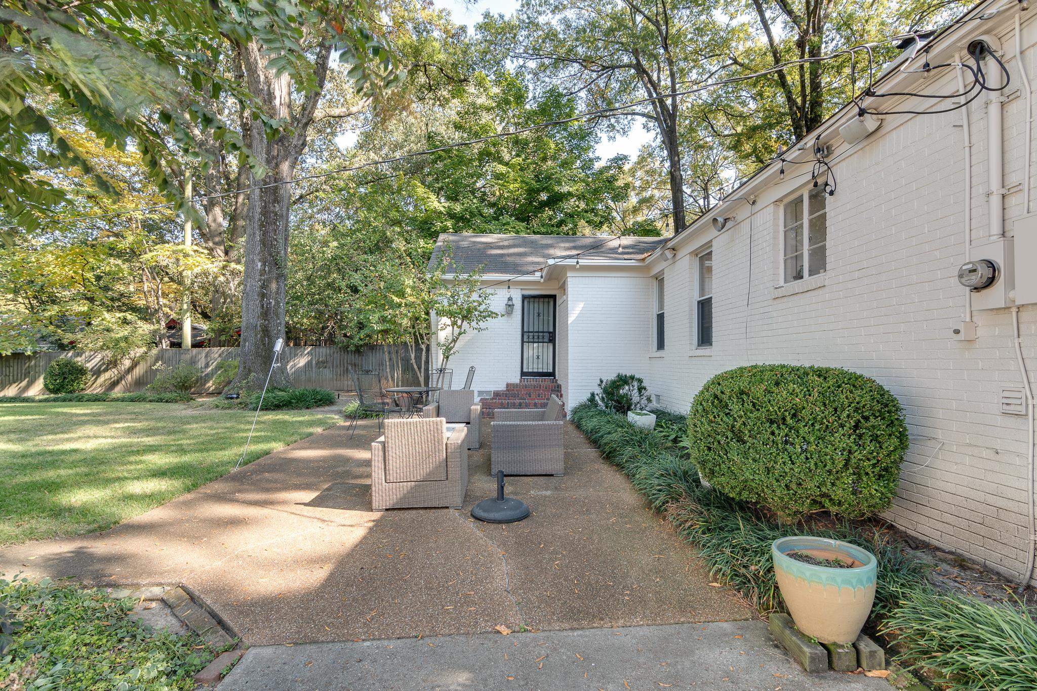 4060 S WALNUT GROVE CIR