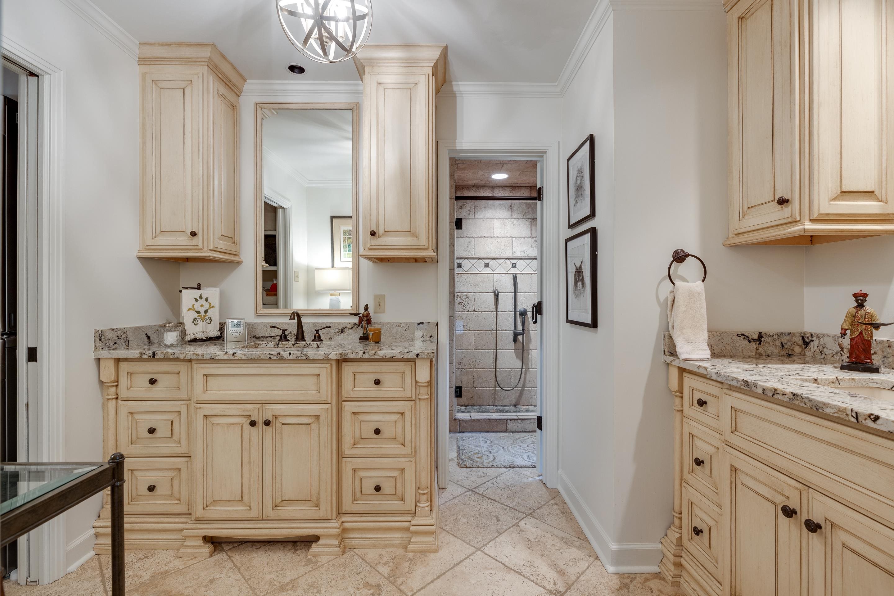 4256 AMBER LN