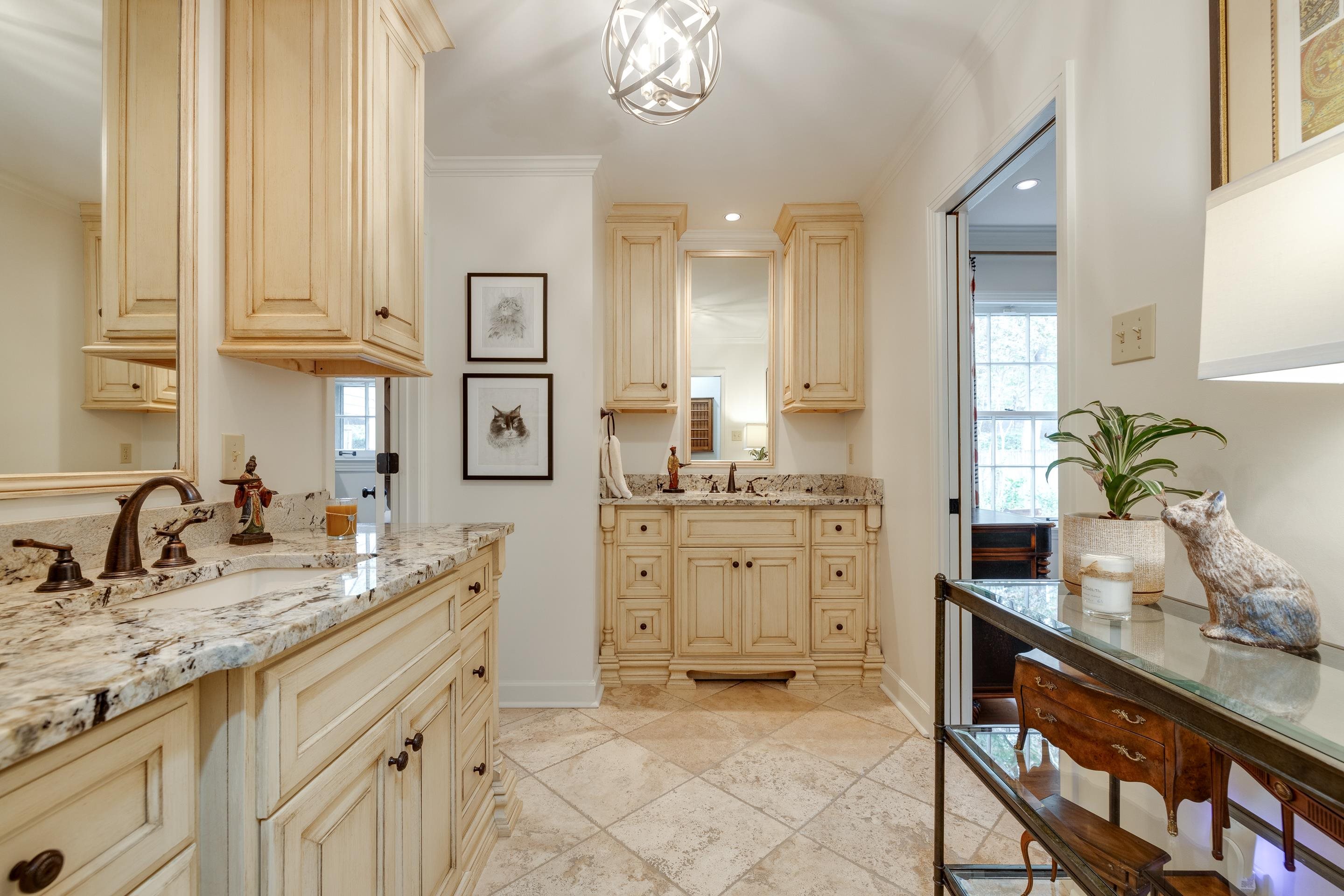 4256 AMBER LN