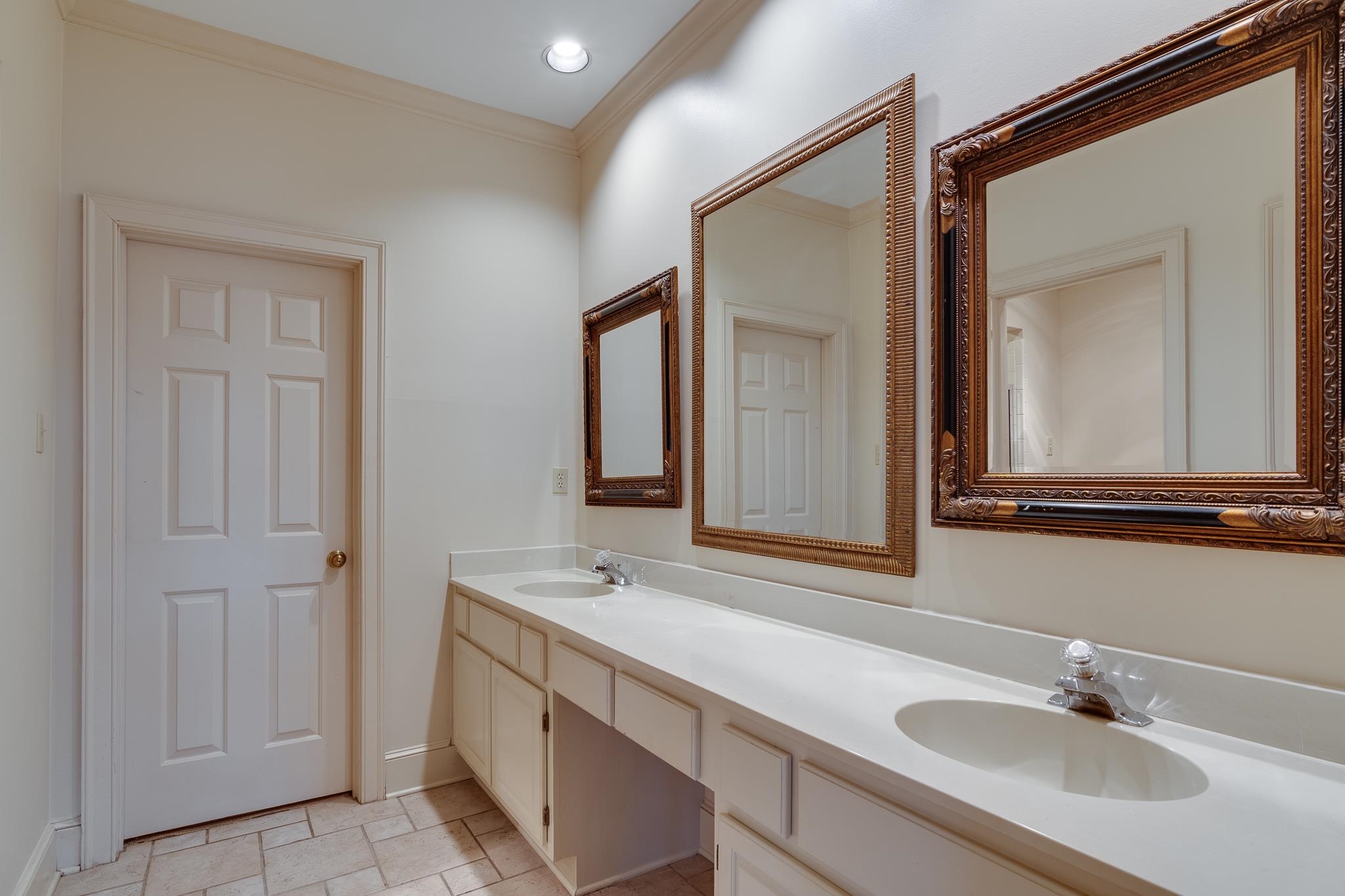 274 BREMINGTON PL