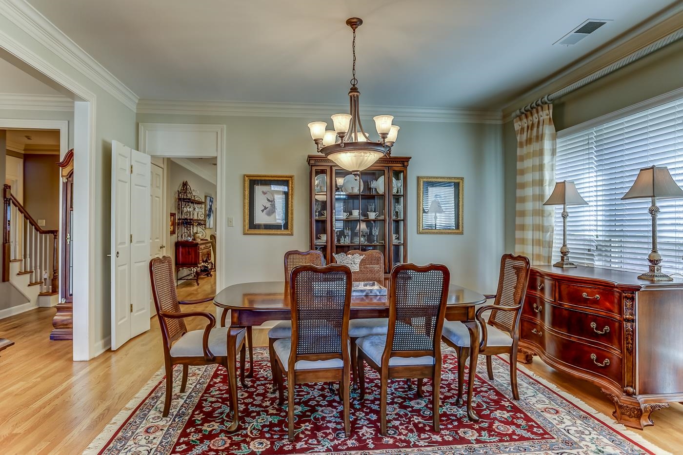 1429 WOLF BEND RD