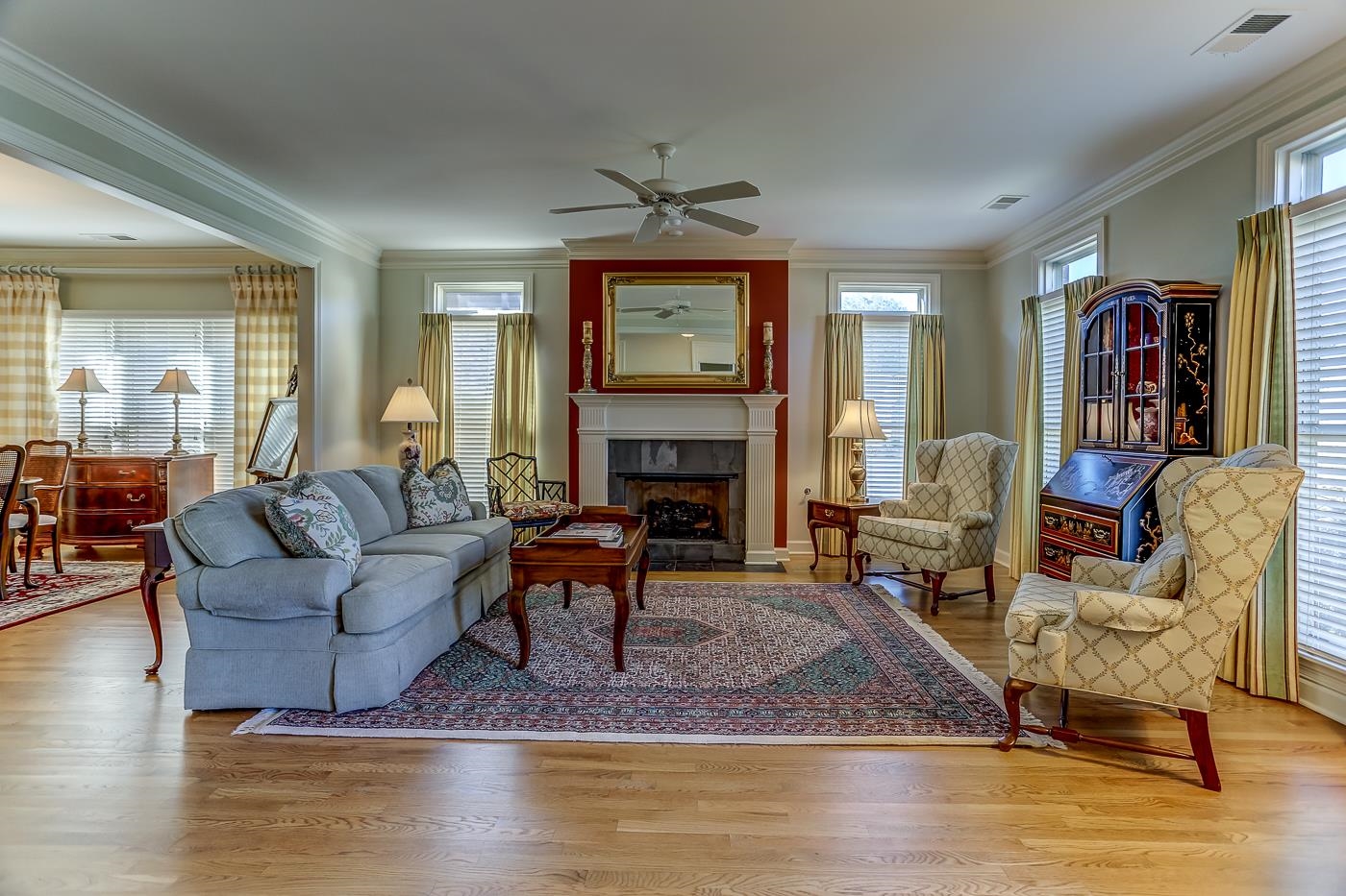 1429 WOLF BEND RD